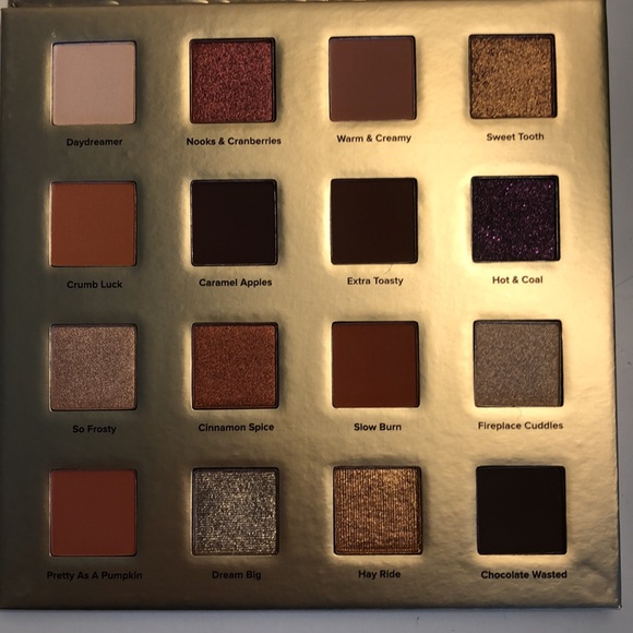 Too faced pumpkin spice eye shadow palette - Picture 3 of 4